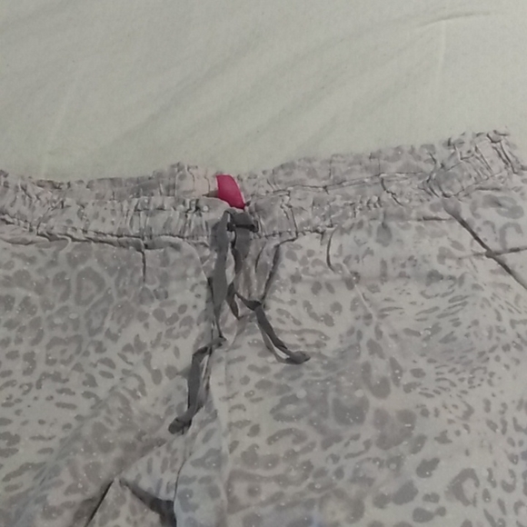 VS purple leopard pajamas - Picture 6 of 12